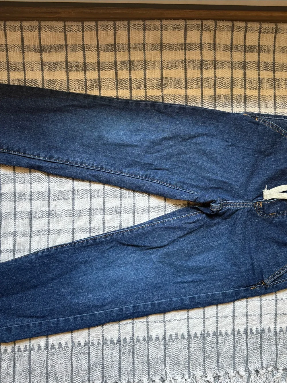 Old Navy Kids 2 Pack Straight Leg Jeans in Dark Blue and Light Gray